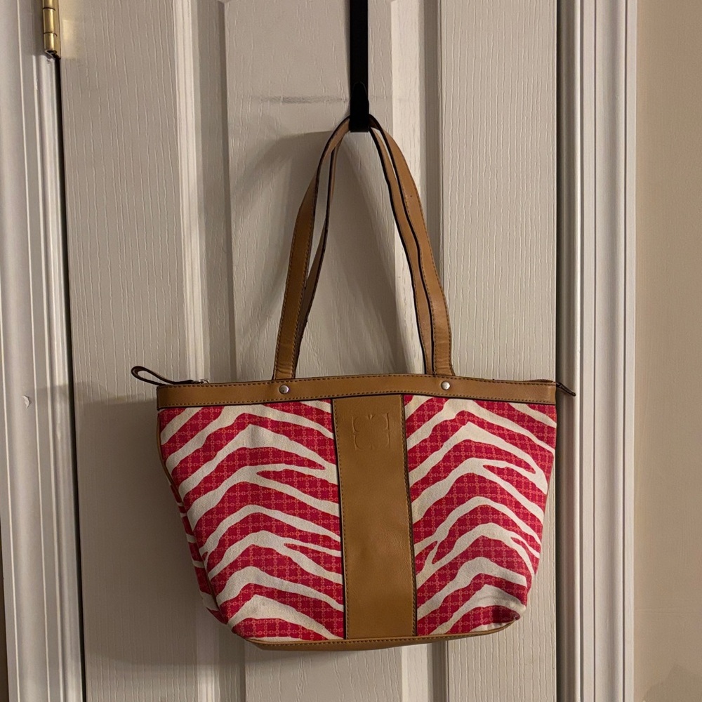 Liz Claiborne New York Stylish Red and Tan Tote Bag